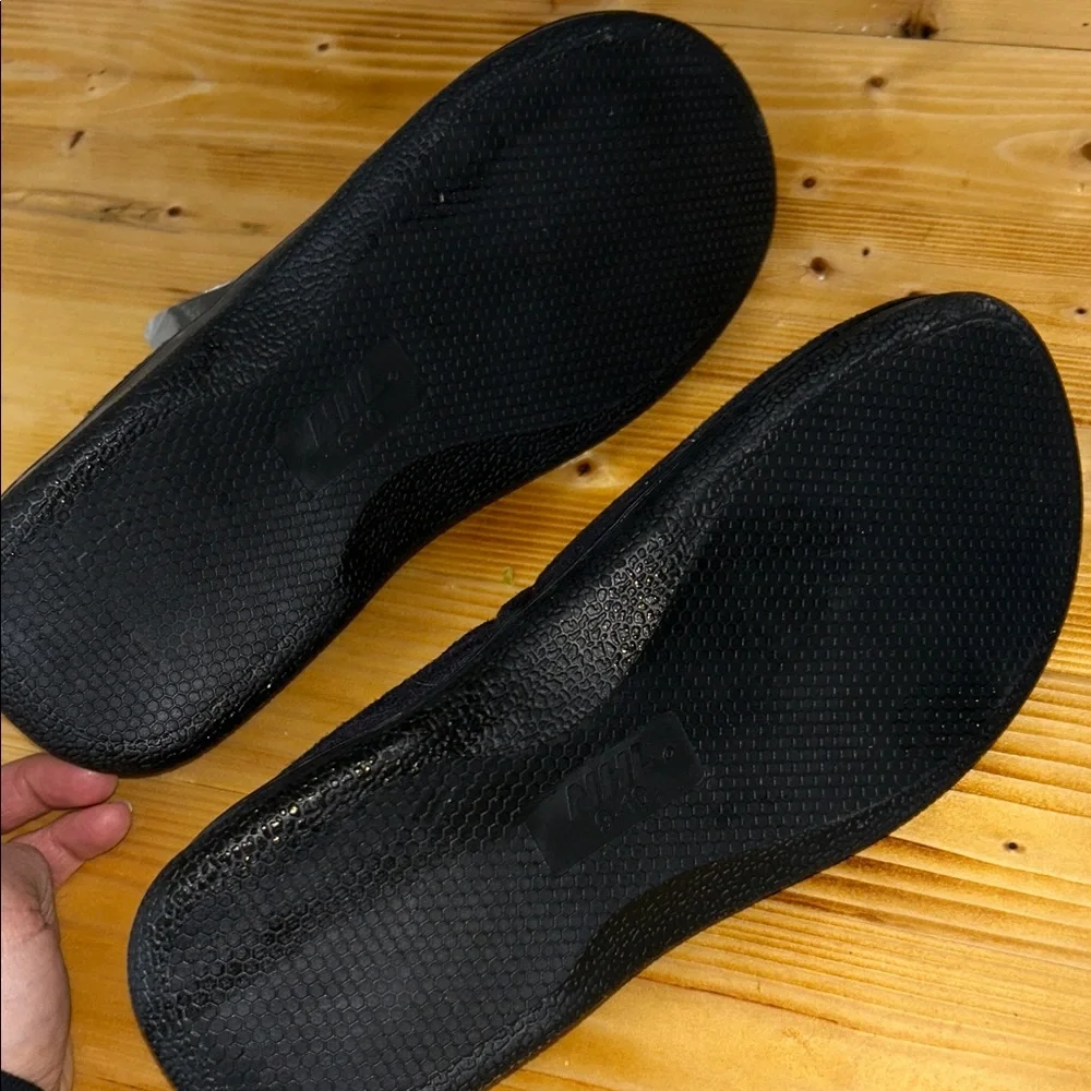 NHL Toronto Maple Leafs mens black and Blue Slippers size 8-10 - Picture 6 of 10